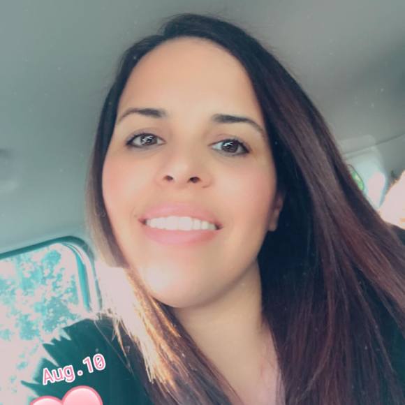 Profile Picture of Jaclynn Sears (@jaclynnsears) on Poshmark