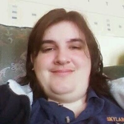Profile Picture of Christine Hatch (@TeamEdwardFan24) on Twitter