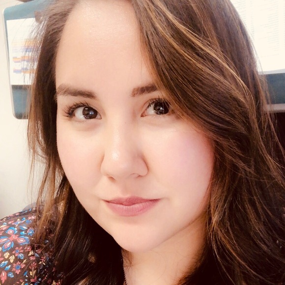 Profile Picture of Puyuk Joule (@pvjoule) on Poshmark