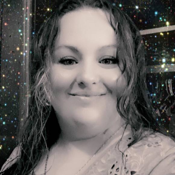 Profile Picture of Brandy Conner (@brandyconner514) on Poshmark