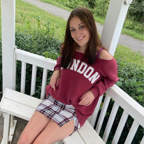 Profile Picture of Kylea Grigsby (@kyleagrigsby) on Poshmark