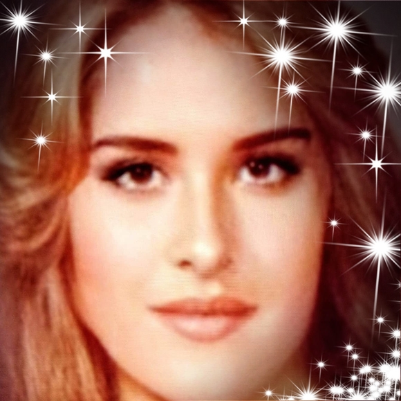 Profile Picture of Pamela Atherley (@patherley) on Poshmark