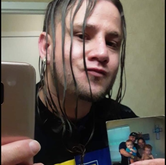 Profile Picture of Joshua Guajardo (@guajardojoshua1) on Poshmark