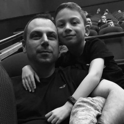 Profile Picture of Paul Growns (@darka5sa5sin) on Twitter