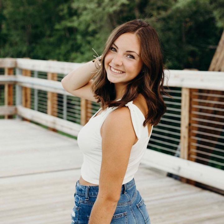 Profile Picture of savannah (@savannah.leroux) on Tiktok