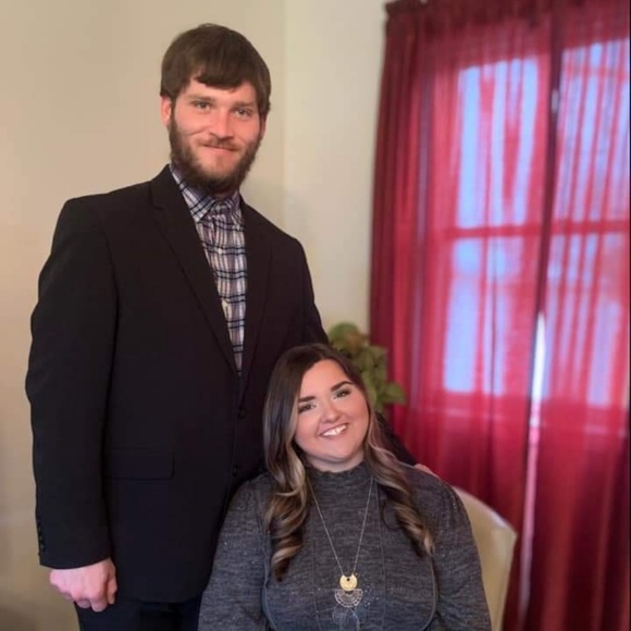 Profile Picture of Samantha Stogner (@samnalexnwill) on Poshmark
