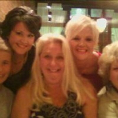 Profile Picture of Cassandra Dorsey (@CassandraDors19) on Twitter