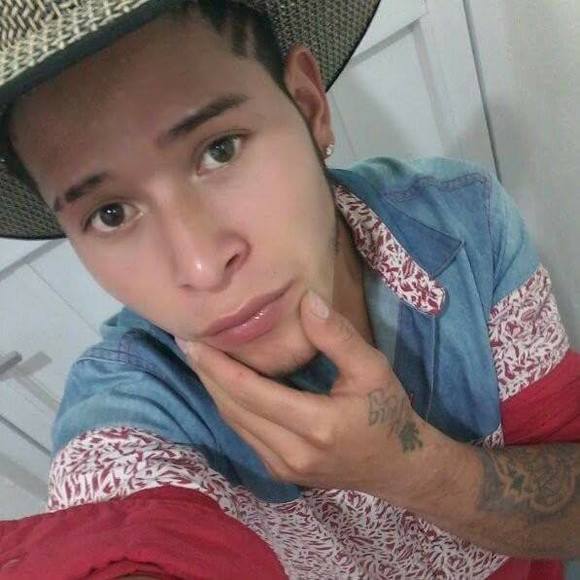 Profile Picture of Fabian Araiza mata (@araizafabian965) on Poshmark