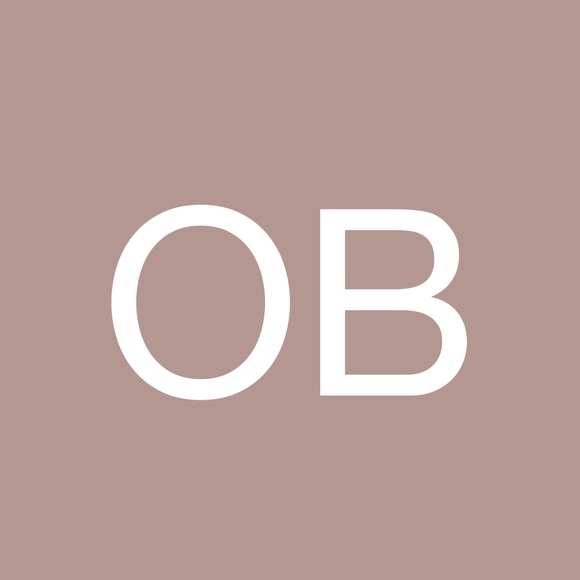 Profile Picture of Olivia Burnside (@oeburnside) on Poshmark