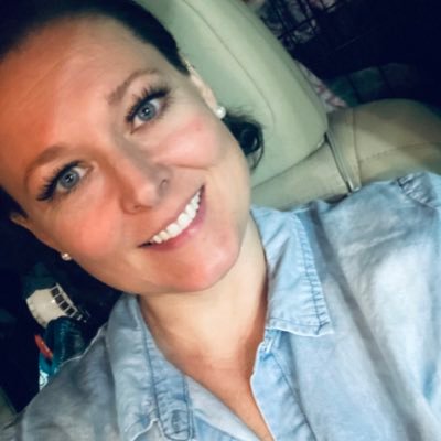 Profile Picture of Kourtney Davis (@Kourtne52520307) on Twitter