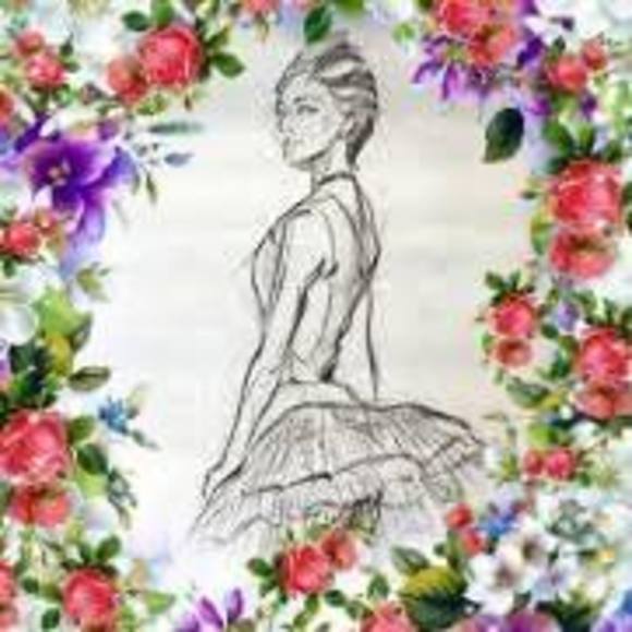 Profile Picture of Christine Panos (@clynnpanos) on Poshmark