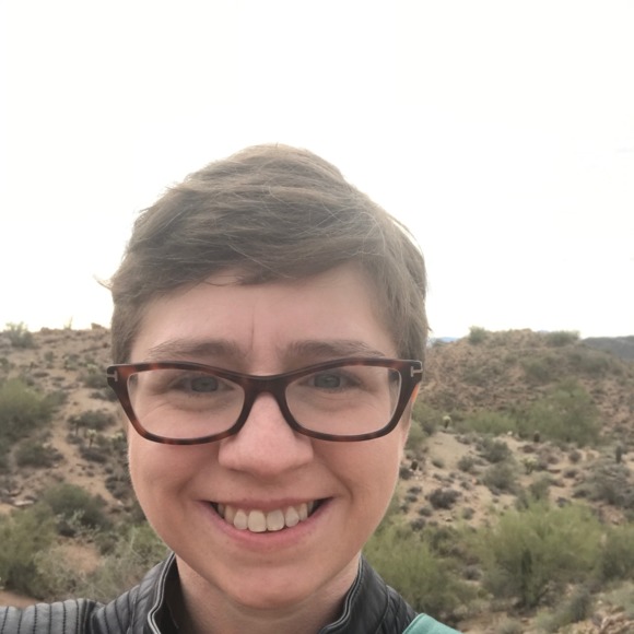 Profile Picture of Kimberly Abrams (@lovelyused) on Poshmark