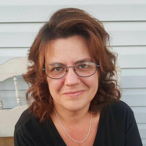Profile Picture of Missy Strouse (@mjstrouse) on Poshmark