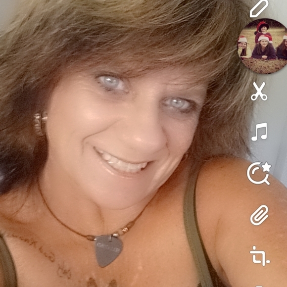 Profile Picture of Stacey Parks (@metalrulz1963) on Poshmark