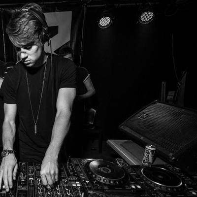 Profile Picture of Alex Tribe (@TribeAlexander) on Twitter