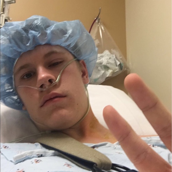 Profile Picture of Andrew Stucky (@andrews99) on Poshmark