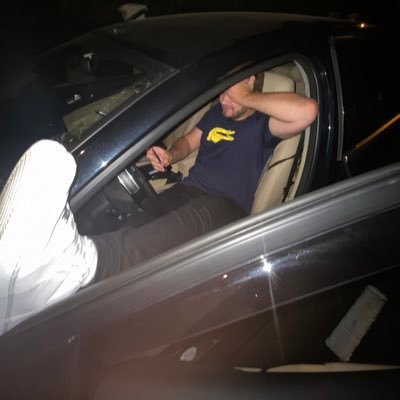 Double NIKE💫 - Twitter Profile Picture of Double NIKE💫 (@JeremyMois) on Twitter