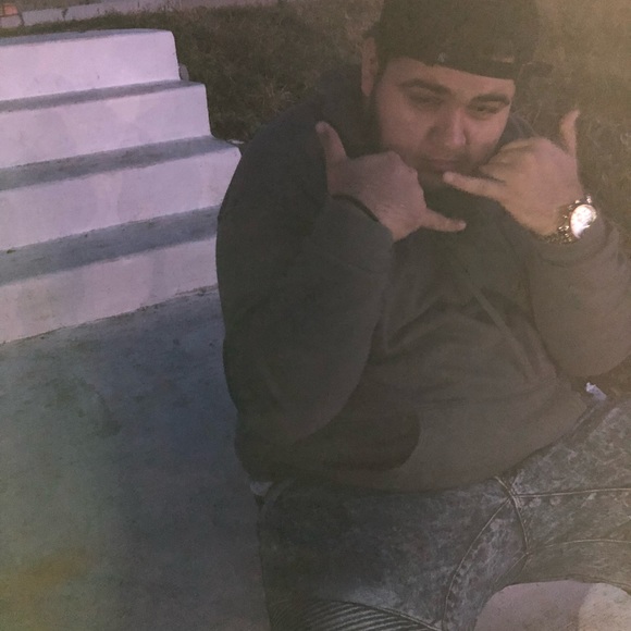 Profile Picture of Erick Carranza (@ecarranz9) on Poshmark