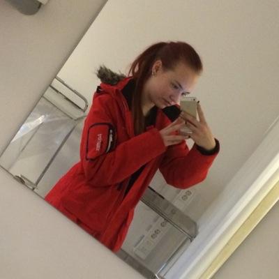 Profile Picture of Molly Magnusson (@linnea_molly) on Twitter