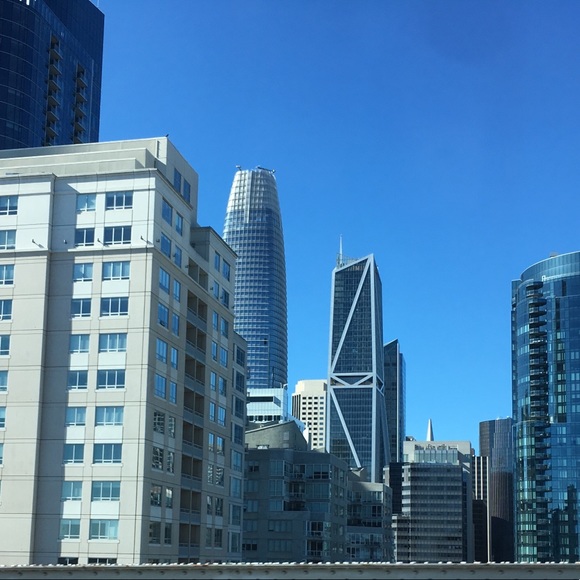 Profile Picture of Chloe Arakawa (@chloes_clothess) on Poshmark