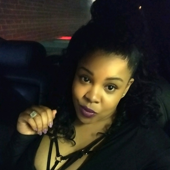 Profile Picture of Sharonda Scott (@shamimi531) on Poshmark