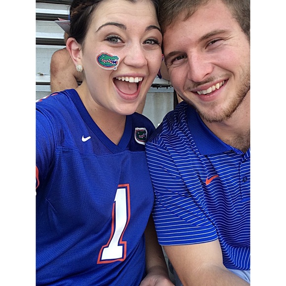 Profile Picture of Storm Williams (@stormwilliams16) on Poshmark