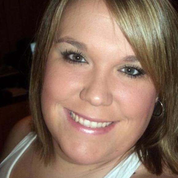 Profile Picture of Carla Hightower (@carlie82_99) on Poshmark