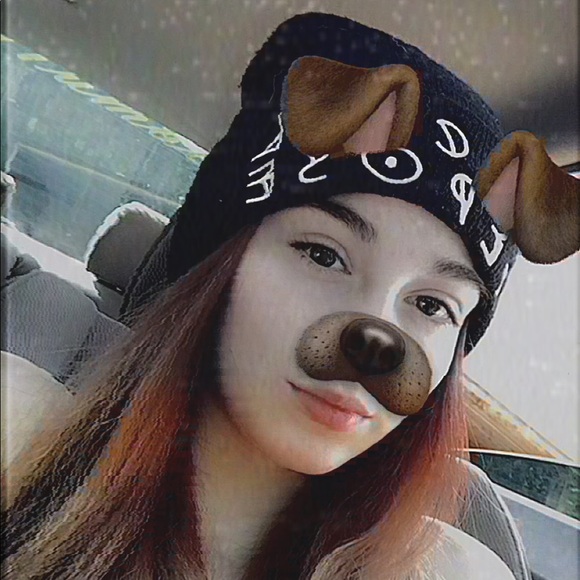 Profile Picture of Jaiden Colten (@jaidencolten12) on Poshmark