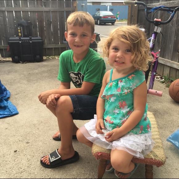 Profile Picture of Dawn Malone (@malone8) on Poshmark