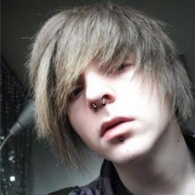 Profile Picture of Derek Summers (@DerekAlexander4) on Twitter