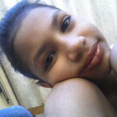Profile Picture of Julia (@julia_rachid) on Twitter