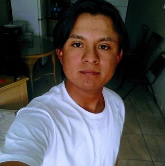 Profile Picture of Carlos daniel Esteban espino (@cestebanespino) on Poshmark