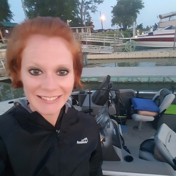 Profile Picture of Renee Post (@post0812) on Poshmark