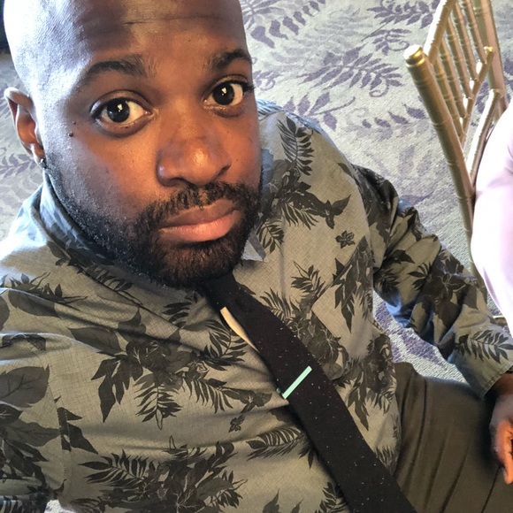 Profile Picture of James Sapp (@kingsappa) on Poshmark