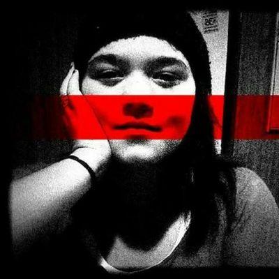 Profile Picture of Jodie Slade (@@gangstahzslade) on Twitter