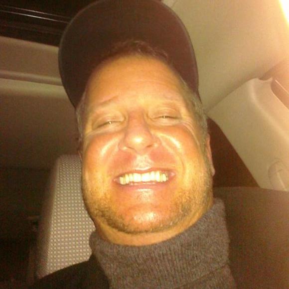 Profile Picture of Steve Downing (@absolutelymixed) on Poshmark