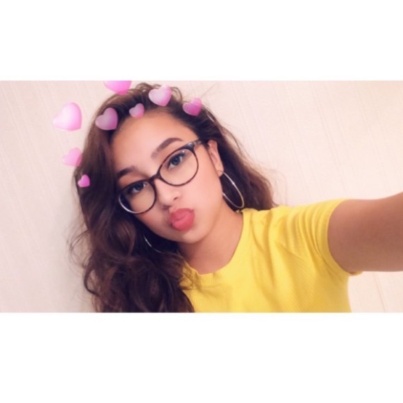Profile Picture of Jasmin Guerra (@jasminguerra01) on Poshmark