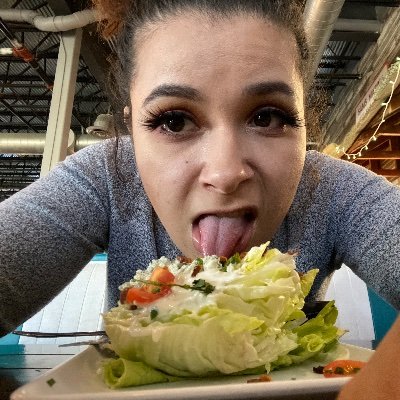 Profile Picture of Melissa Borrego (@MelissaBorreg19) on Twitter
