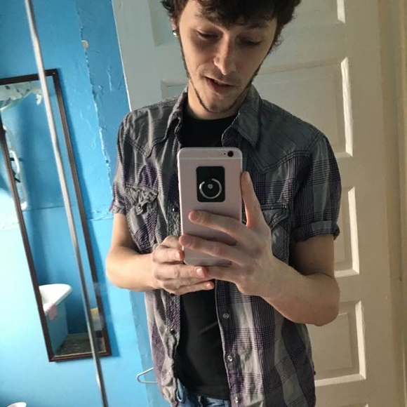 Profile Picture of Noah john Silvashy (@noahjohn02) on Poshmark