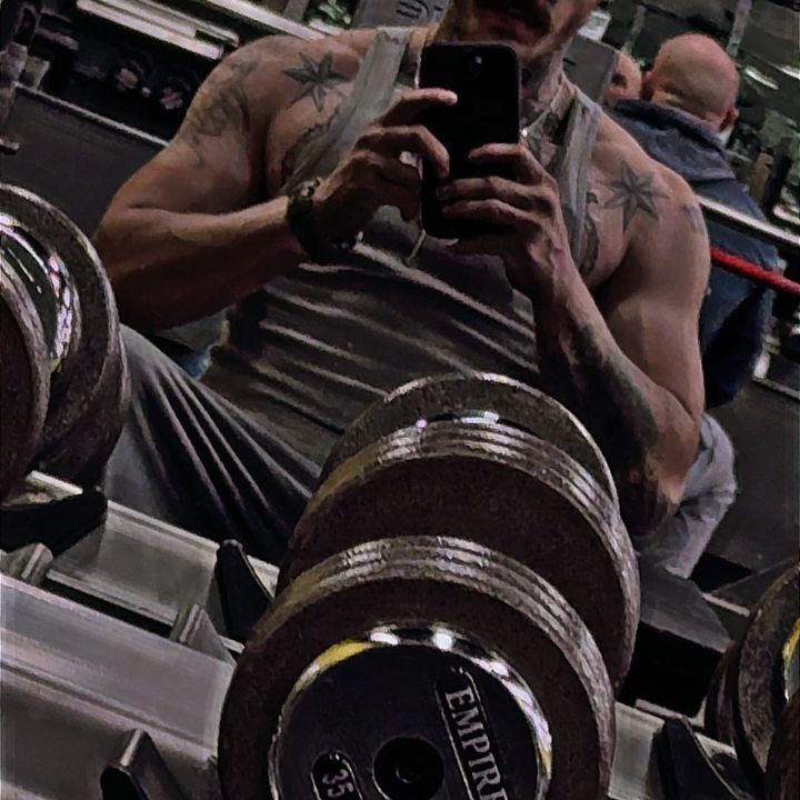 Profile Picture of Michael Prudden (@flawlesspuppy40) on Tiktok