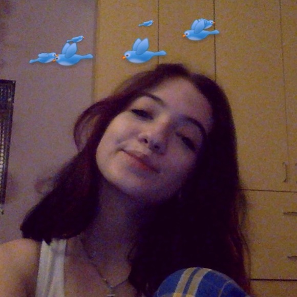 Profile Picture of Lucy Parmet (@lucyparmet) on Poshmark