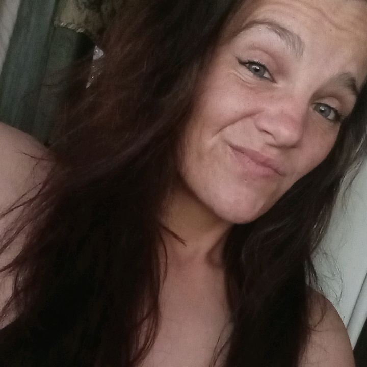 Profile Picture of Kel Bellz (@kellymcarthur420) on Tiktok