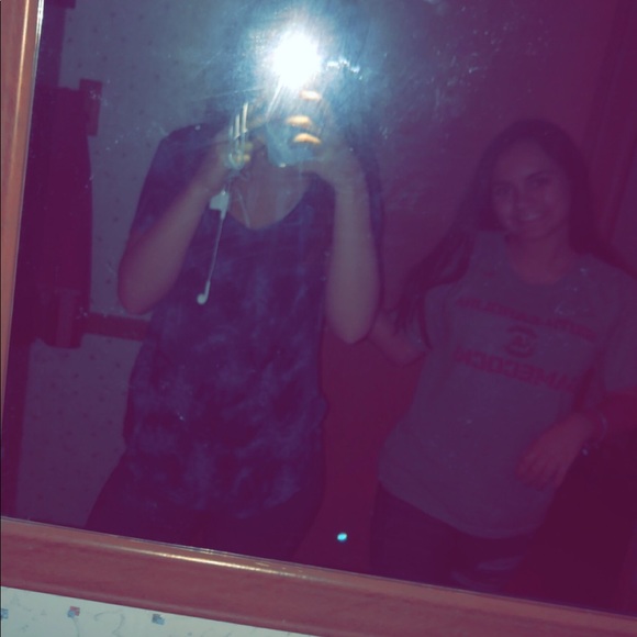 Profile Picture of Kenzie Peek (@kenzie_0521) on Poshmark