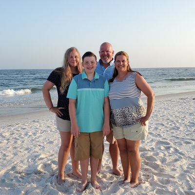 Profile Picture of Kimberly Traylor (@KimTraylor01) on Twitter