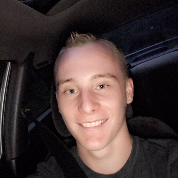Profile Picture of Dylan Mickles (@dylanmickles) on Poshmark