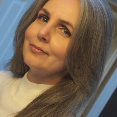 Profile Picture of Paula Boss (@abstractedart) on Twitter