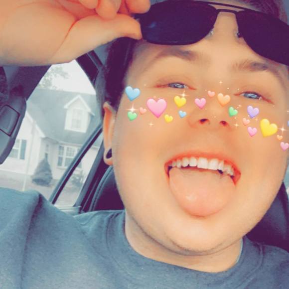 Profile Picture of Quincy Grose (@qgrose1127) on Poshmark