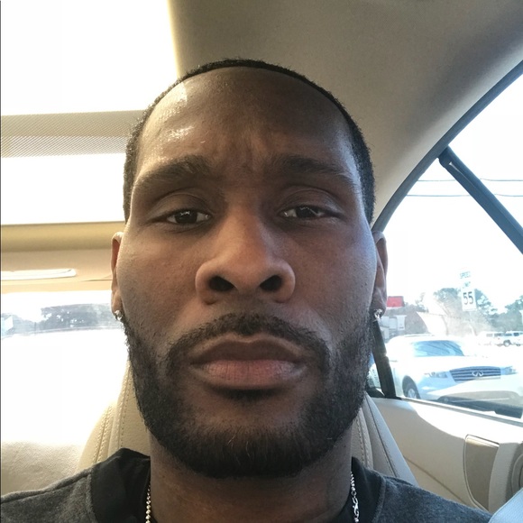 Profile Picture of William Wilder (@wmwilder40) on Poshmark