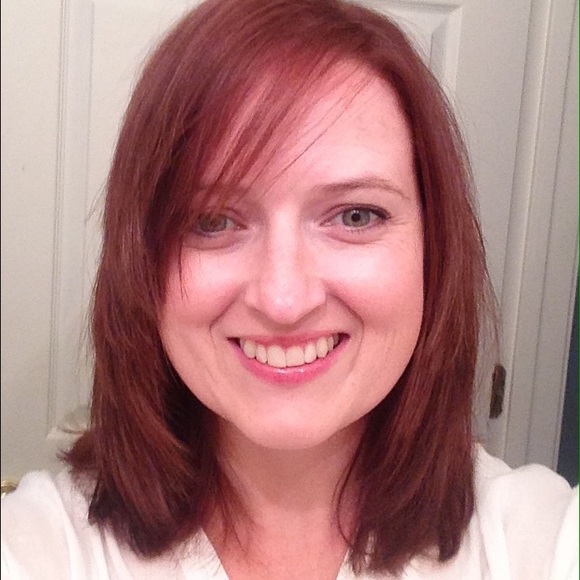 Profile Picture of Aimee Wilcox (@amos0176) on Poshmark
