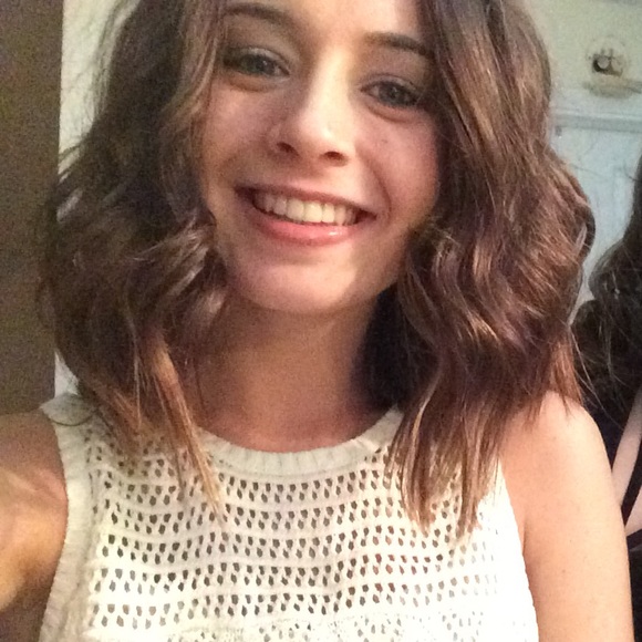 Profile Picture of Lena Armato (@larmato) on Poshmark